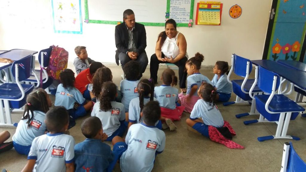 Crianças são atendidas em tempo integral na escola das Obras Sociais Irnã Dulce
